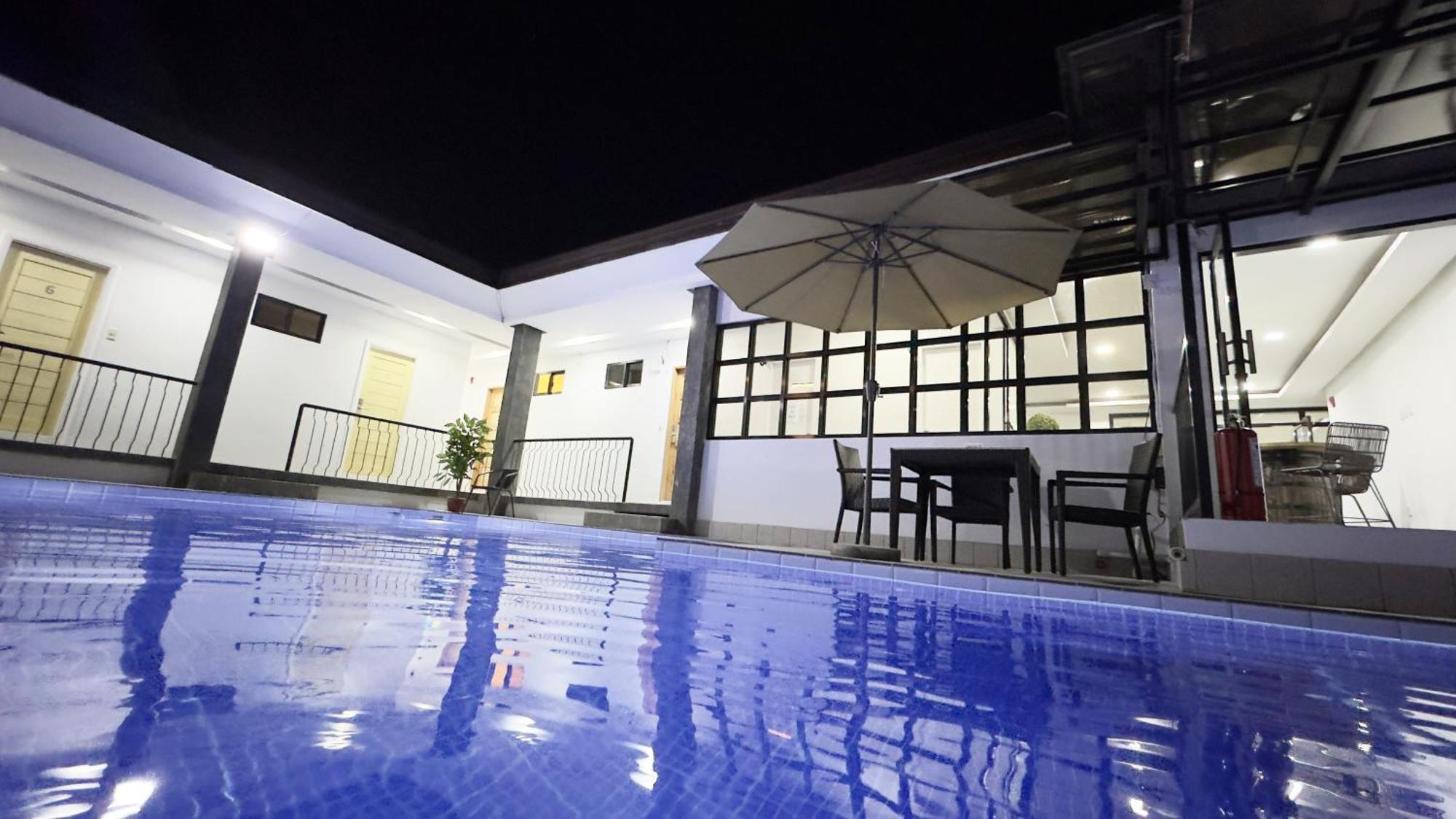 Bavarian Guest House อังเฮเลส ภายนอก รูปภาพ