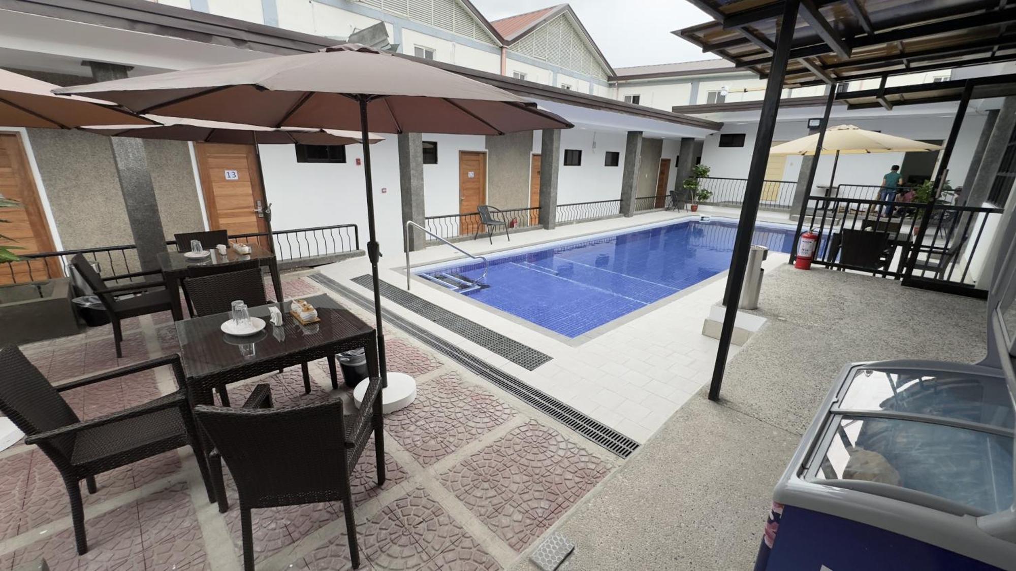 Bavarian Guest House อังเฮเลส ภายนอก รูปภาพ